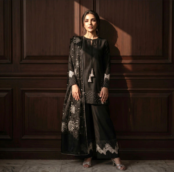 Lawn Embroidered 3Piece Stitched FF-385 (BLK SWAN)
