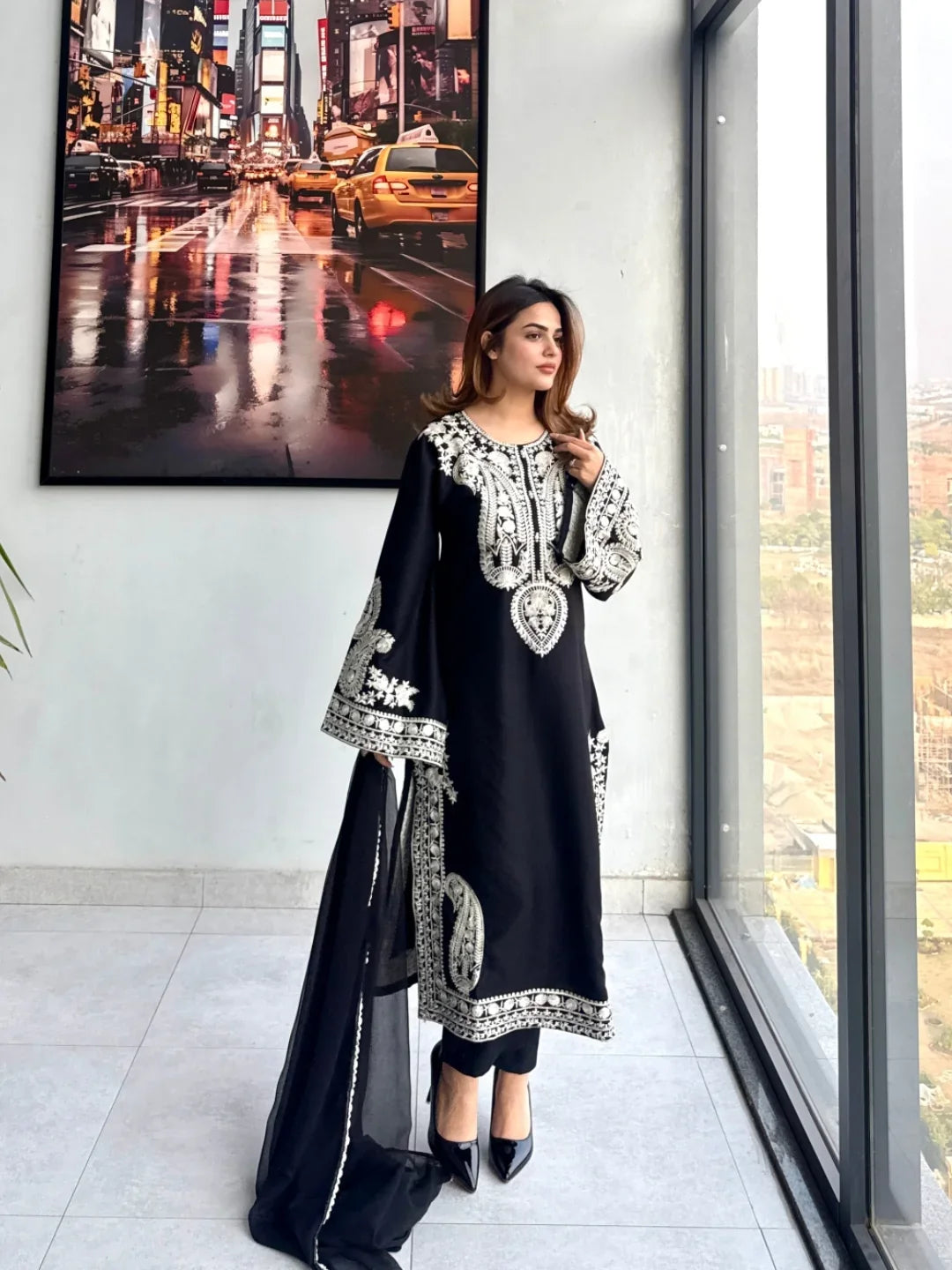 Lawn Embroidered 3Piece Stitched FF - [415 BLK]