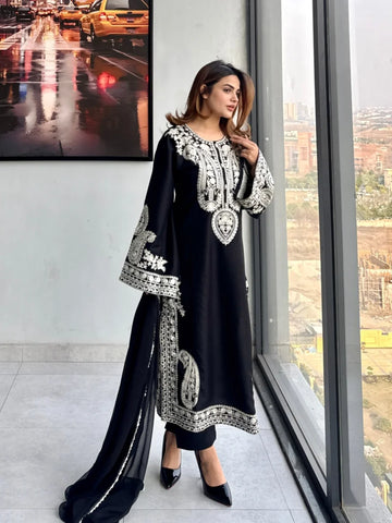 Lawn Embroidered 3Piece Stitched FF - [415 BLK]
