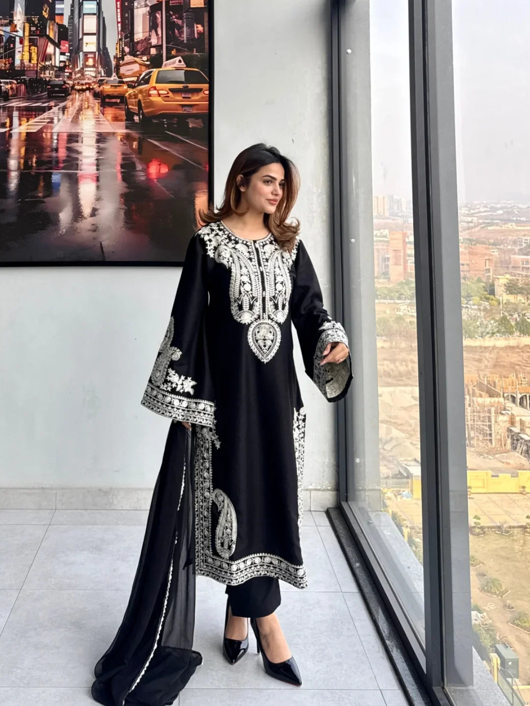 Lawn Embroidered 3Piece Stitched FF - [415 BLK]