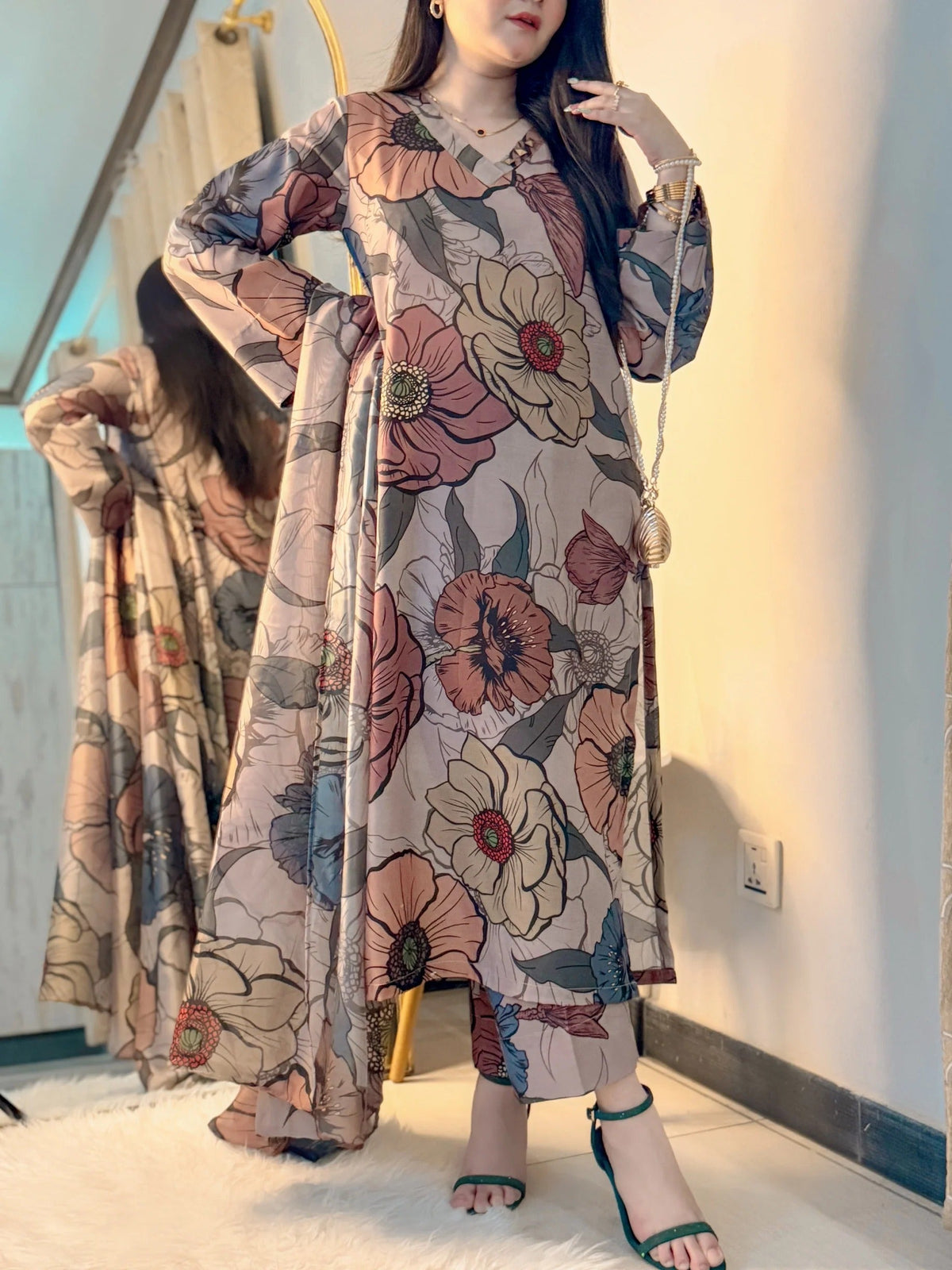 FF - 398 Premium Printed 3 Pc Stitched Suit