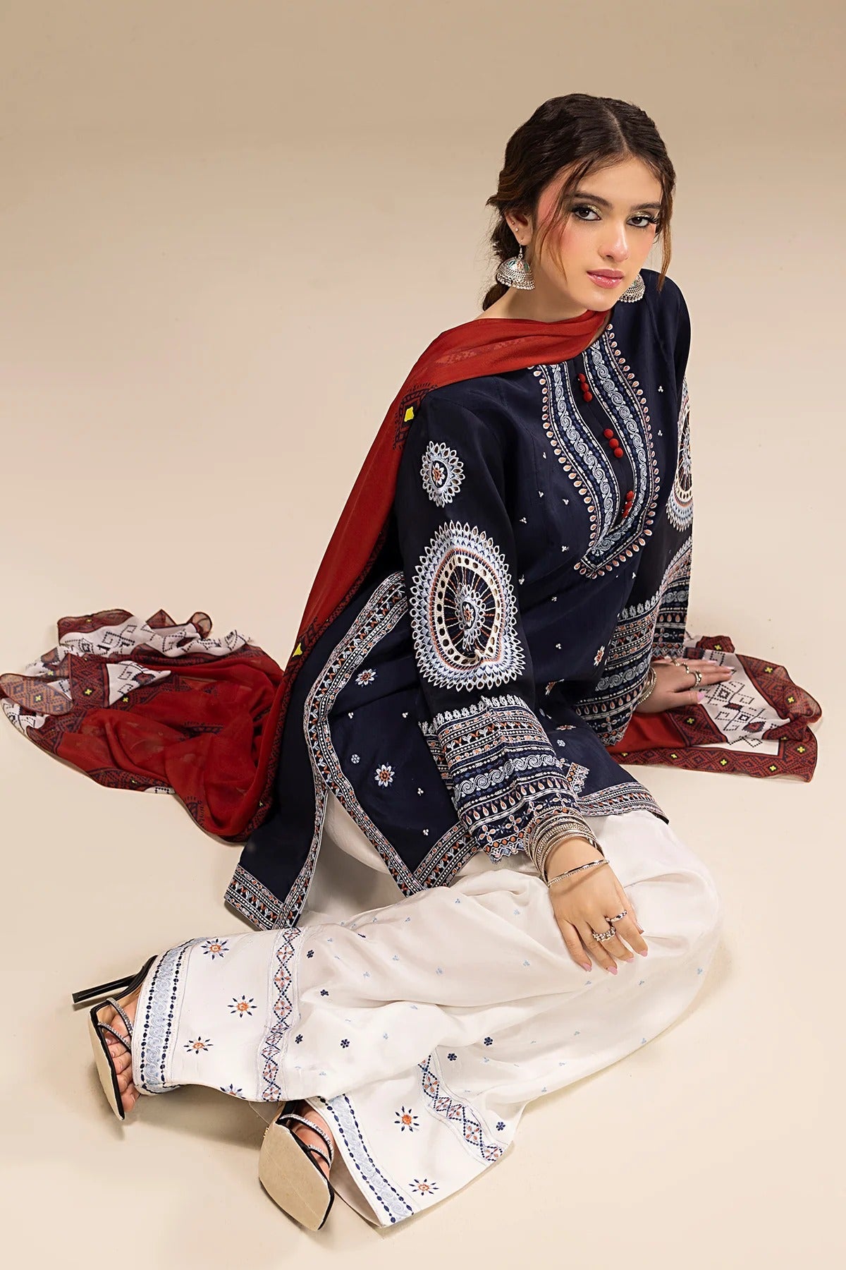 FF -  | Roha  3 Pc Stitched